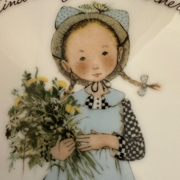 Holly Hobbie 1974 Mothers Day Plate Kind and Good is Motherhood Plate - Picture 5 of 11